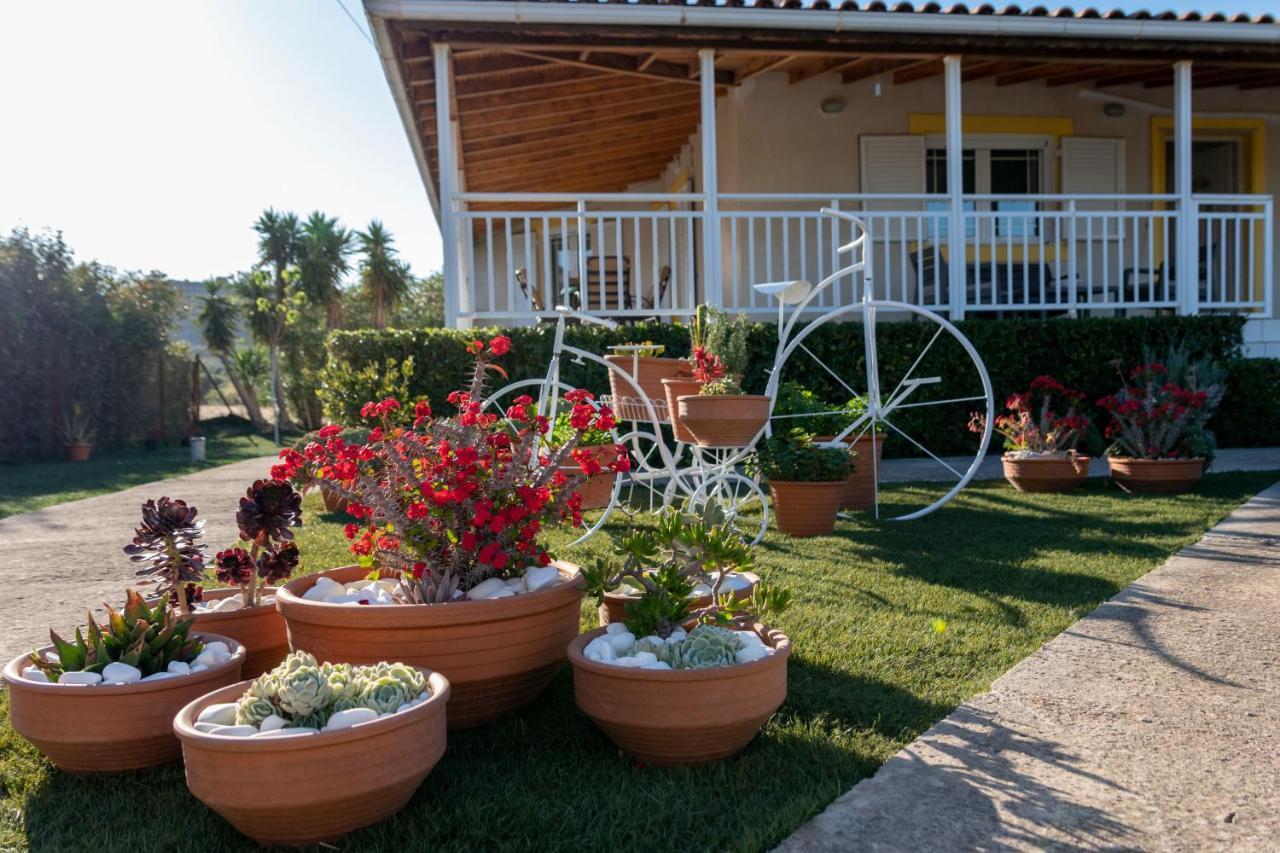 Fully Equipped Beach House At Pachia Ammos Plytra Екстериор снимка